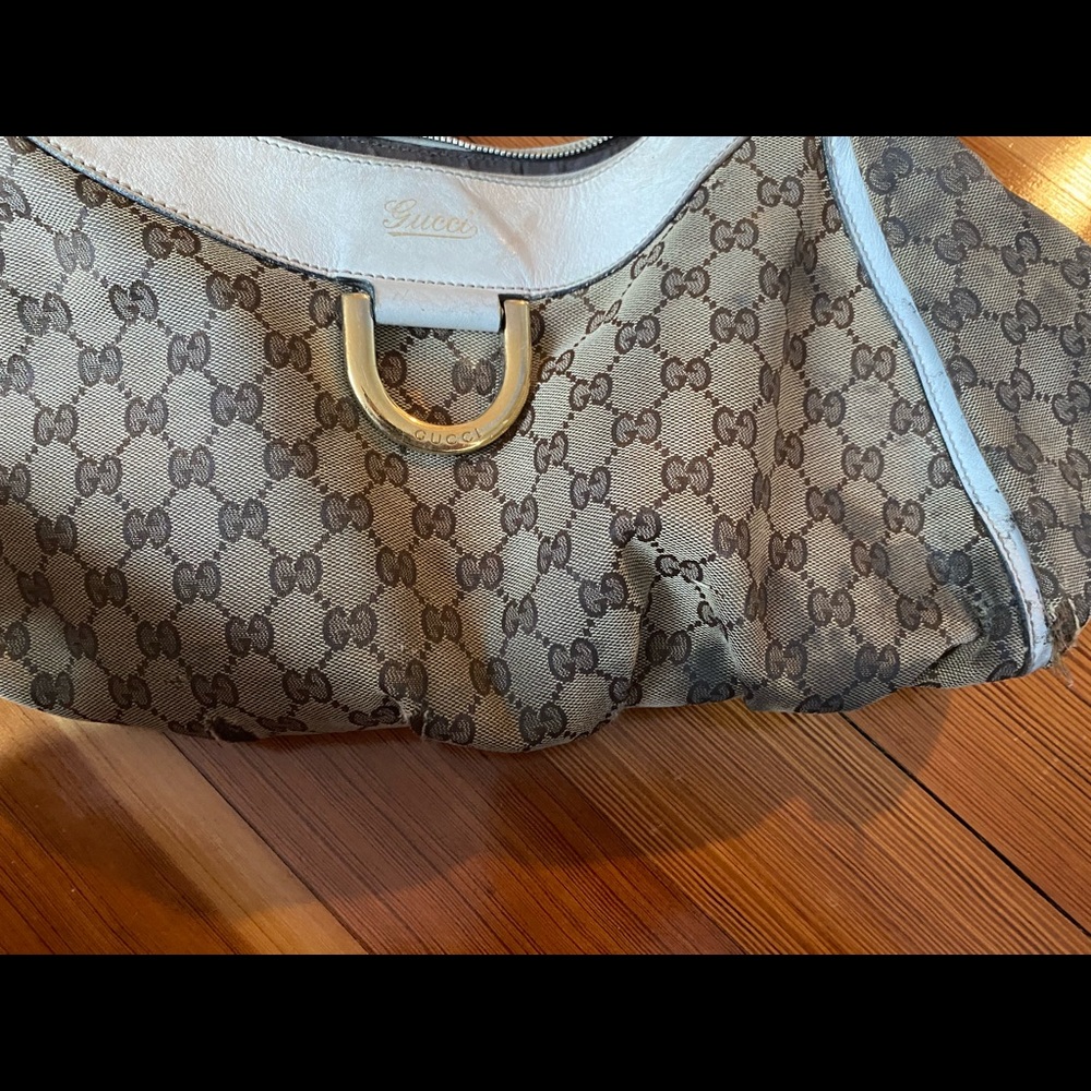 Used authentic Gucci bag - Picture 4 of 10